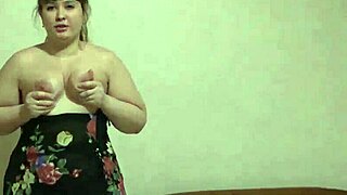 Curvy amateur woman with unshaven pussy pleasures herself with a bottle