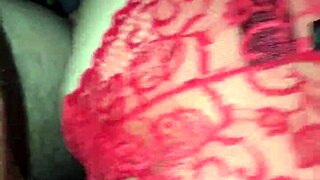 아마추어가 집에서 만든 비디오로 장난감으로 자위