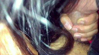 señora del transporte aceptó chupar verga y follar sin condón