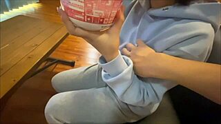 asian boyfriend gets horny on home date