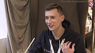 Detaljert intervju med Charlie Dean på Sharesome TV-casting