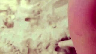 girlfriend gives blowjob on beach, he cums inside her pussy