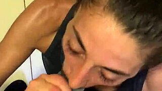 White Girl Gives Deepthroat Blowjob