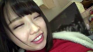 She’s an Asian beauty giving an epic blowjob in this full Japanese clip.