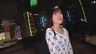 Amatir Jepang kurus dapat oral hardcore dengan cumshot berantakan