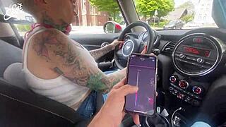 Diaľkovo ovládaná hračka v píči na nákupáku