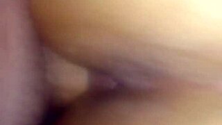 Fucking Hot MILF Intensely In Hotel