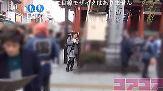 Big-Breasted Married Woman Standing In Asakusa Thunder Gate Did It With Me For 10,000 Yen