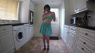 Watch this skinny girl with small tits striptease?