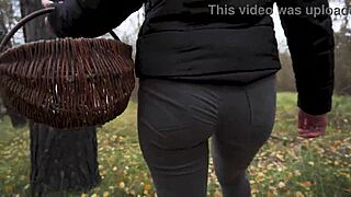 Girl in spandex jeans teases outdoor with vpl, damn