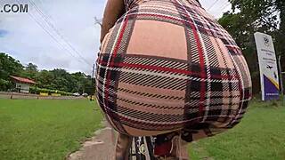 Monté en Bici con Plug Anal Expuesto. ¿Me Pilló el Vecino?