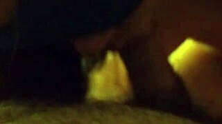 Sky filipina ex-kæreste giver sensuel blowjob