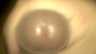 Delicious handjob leading to cumshot