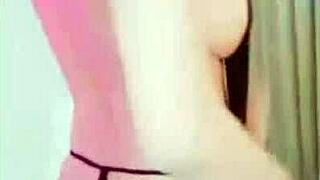 hey, watch this net idol girl helping herself in secret live group?