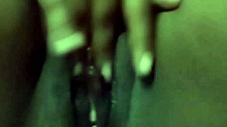 amiguinha safada, quer que eu lamba tua buceta?