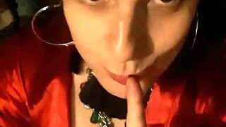 Teaser vid of shemale milf Regina Babylon in high boots, showcasing her ass and shoes.