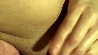 fingering and clit rubbing orgasm