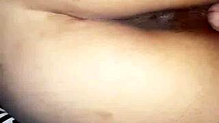 encuentro a mi vecina encuerada en mi cuarto