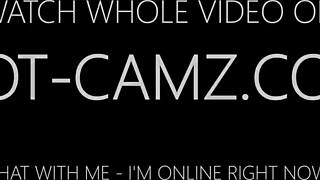 I saw this super hot teen on webcam show, she had amazing orgasm