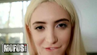 Blondes Chloe and Jane lick pussies