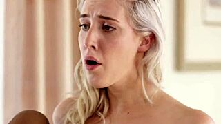 Doctor squirts in lesbian threesome