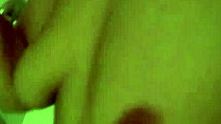 Sexy heather huntley masturbates