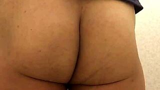 Shemale In Toilet Inserts Tampon And Napkin With Intense Fetish Play