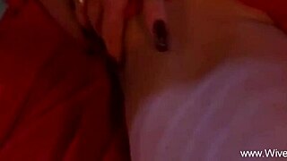 she's horny milf housewife using dildos to cum hard. 😏