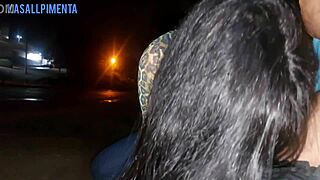 Sério, risking flashing my cock to this woman at the bus stop! How will she react? 😳