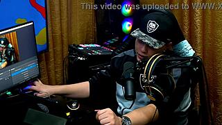 PAMPAM OPENS HER BIG PUSSY ON CAMERA FOR MEASUREMENT, THE BIGGEST IN LATIN AMERICA.