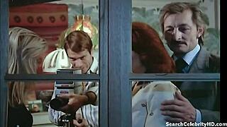 Coppie voyeur e fesseurs 1977 - Stile a pecorina erotico con tette enormi fantastiche in scena bollente