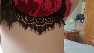 Latina with BIG ASS SUCKING at home