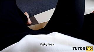 Dobila sem trdo vrtanje od novega študenta v seksi nogavicah