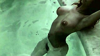 vintage 1960s threesome with hairy retro babes