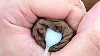 נוביניו מתנזל ומגמר בקפיצה