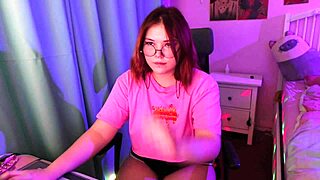 webcam pleasure with cute teen