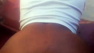 i fuk near the dor for fresh air