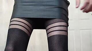 Η Σοφία Ναταλία αλλάζει ρούχα αποκαλύπτοντας το σώμα της shemale για σεξ