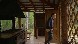 O fut pe logodnica prietenului meu înainte de nuntă, ejaculez înăuntru!