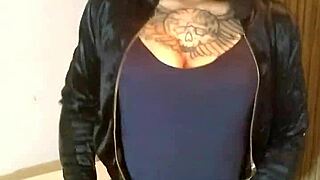 i'm teasing my followers and fans with sexy vibes