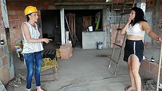 Chantajeo A Mi Empleada Para Que Me Lama Mi Coño Viejo