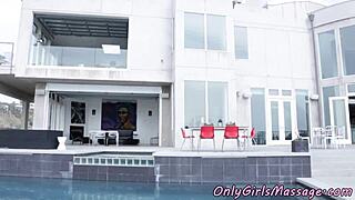 Big-tits babe seduced and orally pleased by skilled masseuse in steamy session