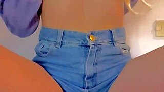 Het teen spiller solo til hun kommer hardt, wow! 😍