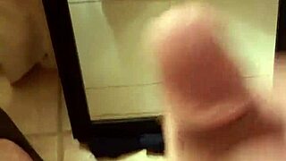 jacking off and cumming no hands
