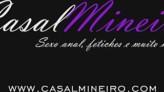 brincando com o plug anal