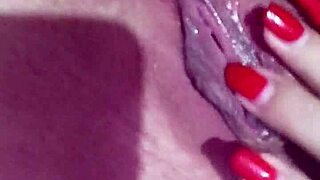 Latina Girl Masturbates Her Vagina in Detailed Lesbian-Inspired Session