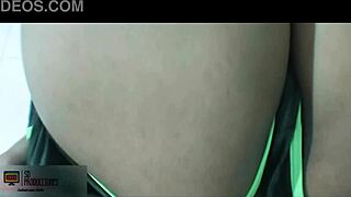 Latina brunette masturbates in exercise pants, full story