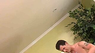 sexy girls behind the scenes action