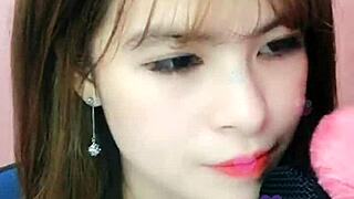 em nguyệt hotgirl on livestream 😍