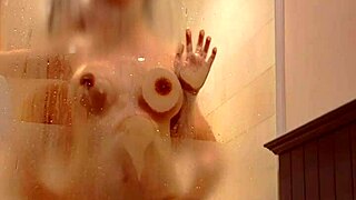 Vợ ẹp bị ịt trong ph�ng tắm